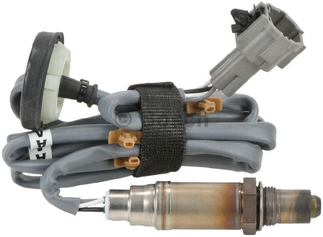 https://www.ShowMeThePartsdb.com/bin/images/Bosch/15769right.jpg