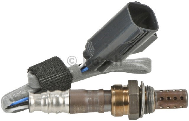 https://www.ShowMeThePartsdb.com/bin/images/Bosch/15822right.jpg