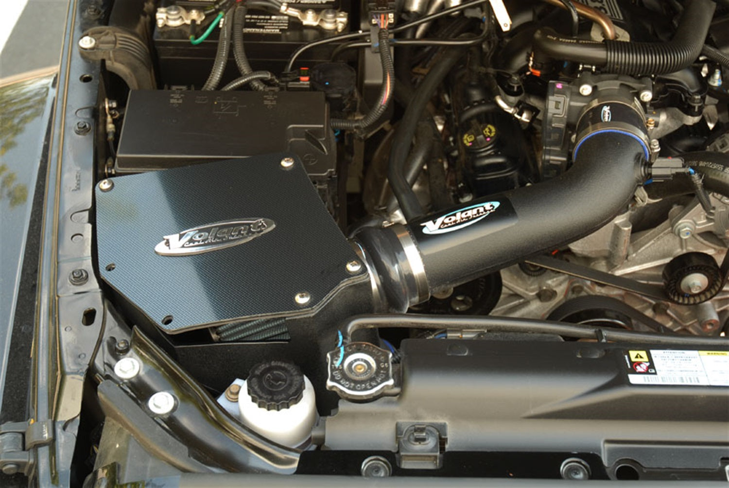 Volant Performance 17638 Cold Air Intake Kit Fits 07-11 Wrangler (JK)