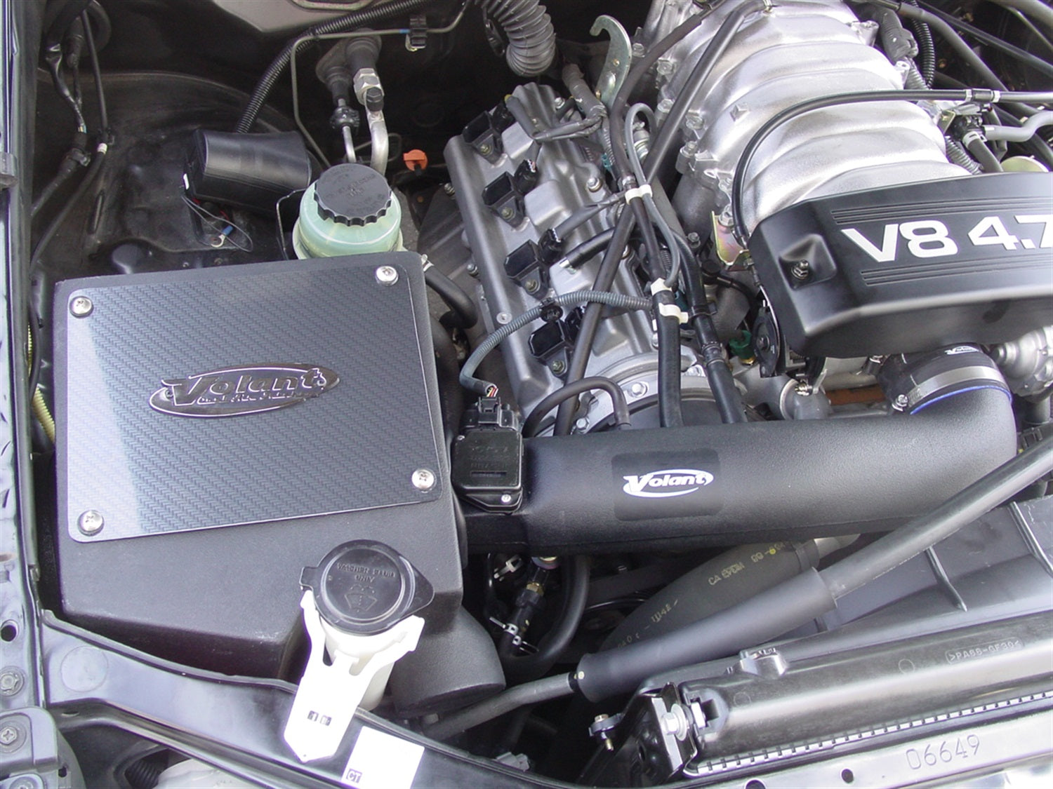 Volant Performance 18847 Cold Air Intake Kit Fits 00-04 Sequoia Tundra