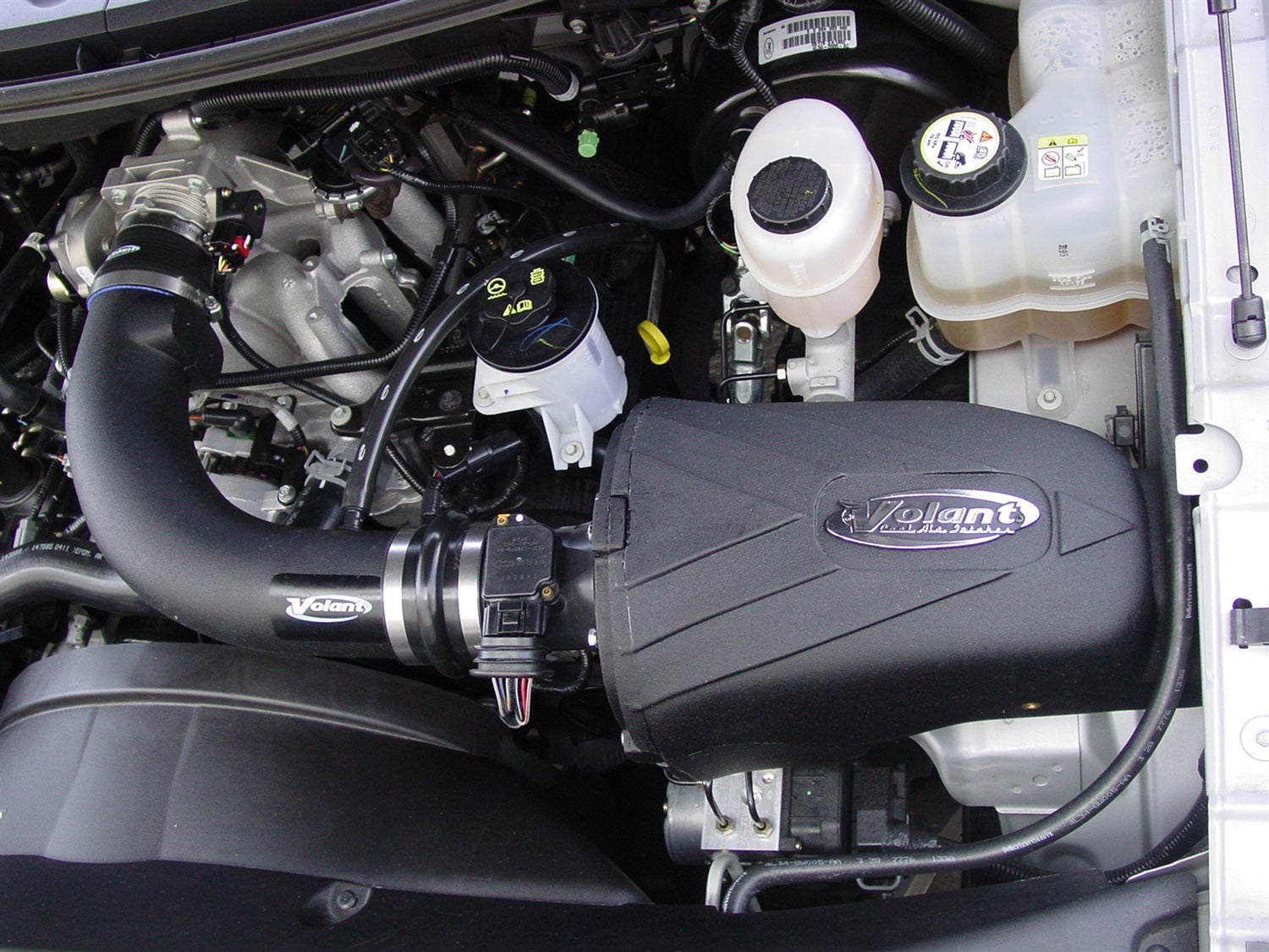 Volant Performance 19846 Cold Air Intake Kit Fits 03-04 Expedition