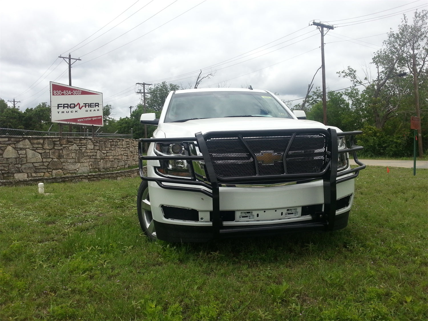 Frontier Truck Gear 200-21-5004 Grille Guard Fits Suburban Suburban 1500 Tahoe