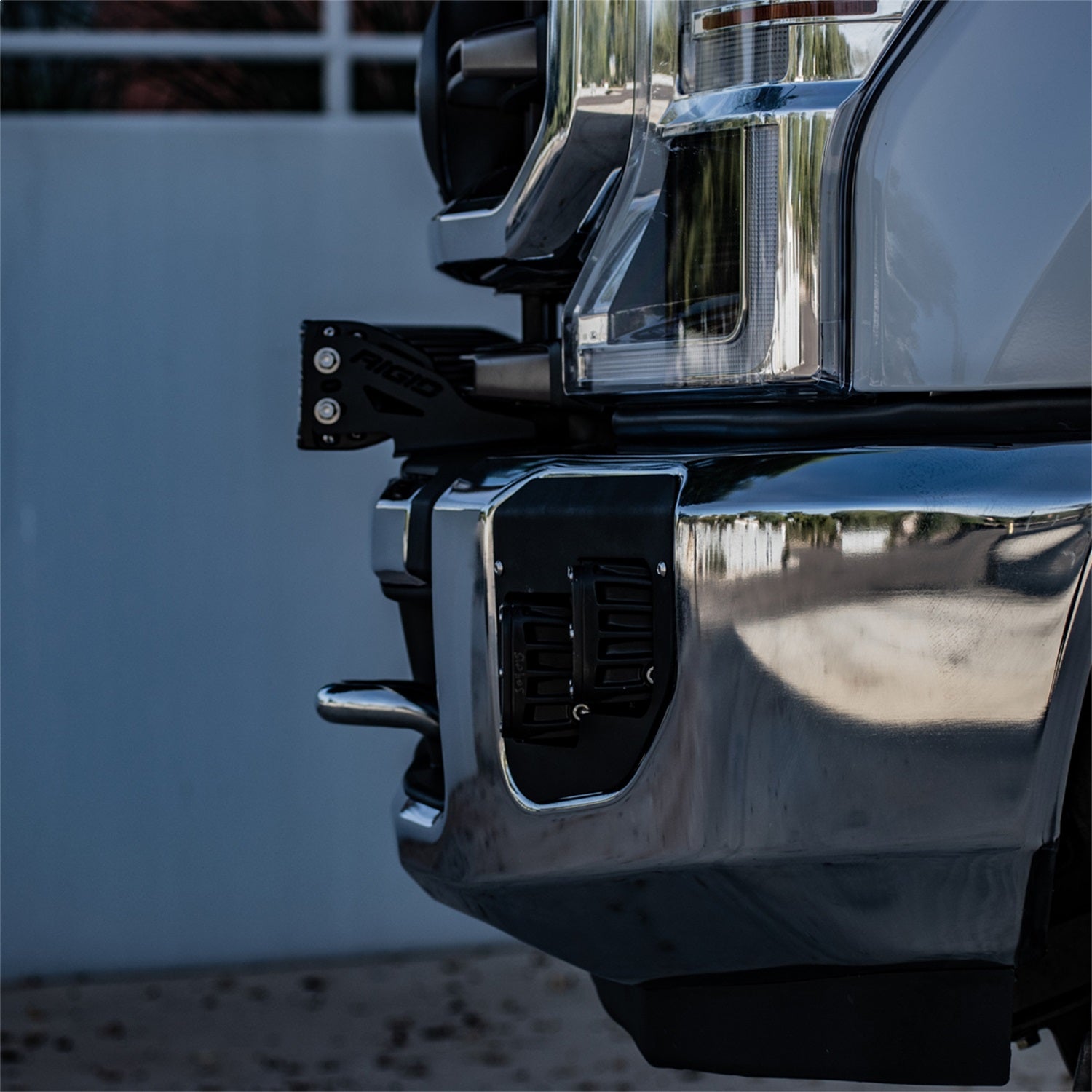 https://www.catalograck.com/ImgVDHR/RIG/46732-Ford_SuperDuty_2020_2B_BumperBar_Mount-01.jpg