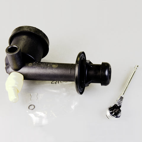 LuK Clutch Master Cylinder  LMC431