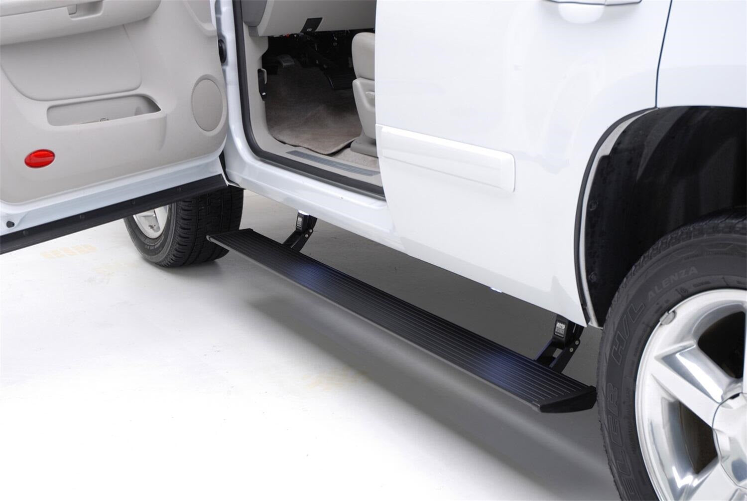 AMP Research 76235-01A PowerStep Plug-N-Play System