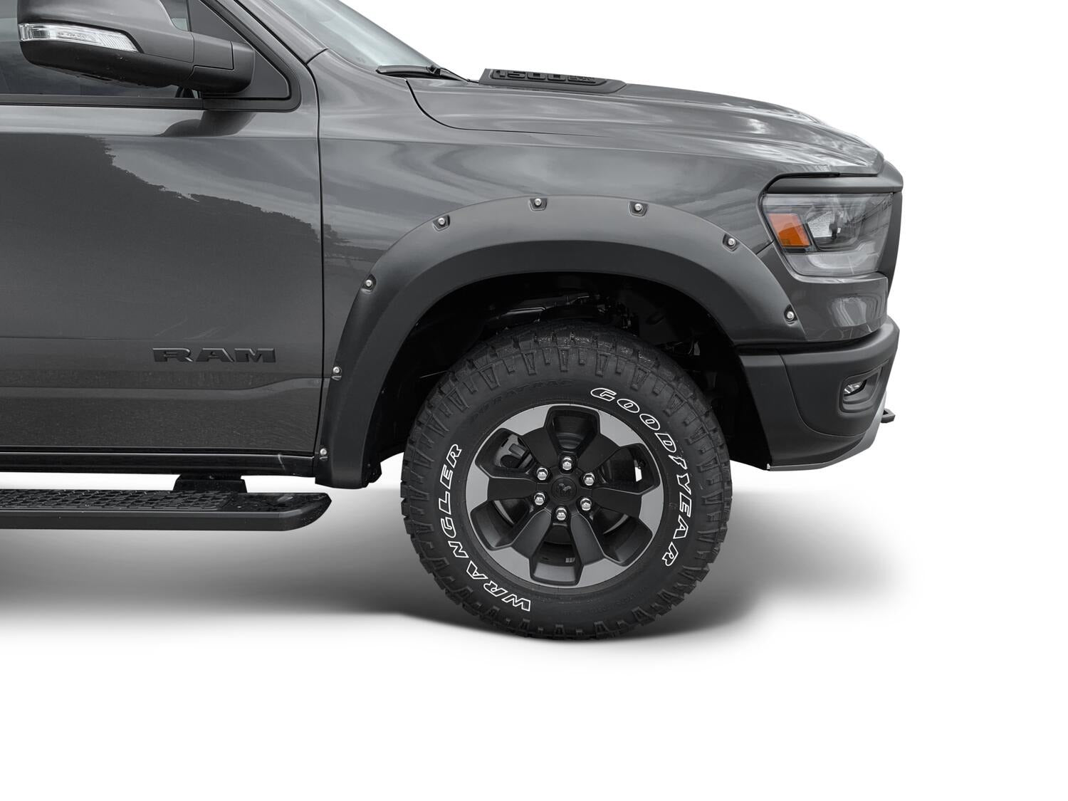 https://sdda.semadata.org/Standard/RealTruck Inc/BWRbwr_PocketStyle_Flares_19-20RAM_2pc_front_50059-02.jpg
