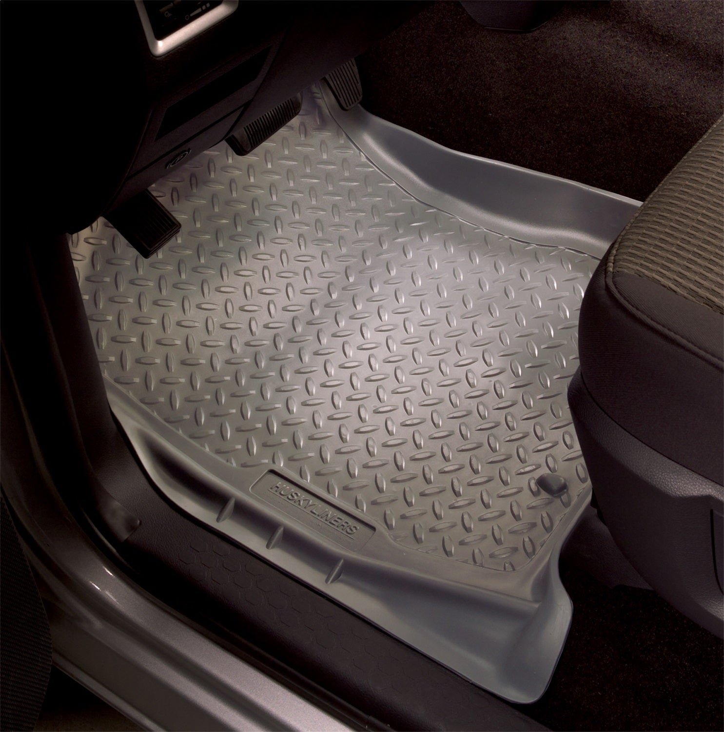 Husky Liners 30611 Classic Style Floor Liner Fits Commander Grand Cherokee (WK)