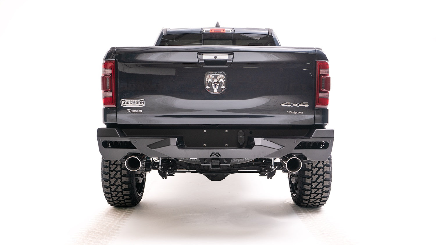 Fab Fours DR19-E4251-1 Vengeance Rear Bumper Fits 19-22 1500