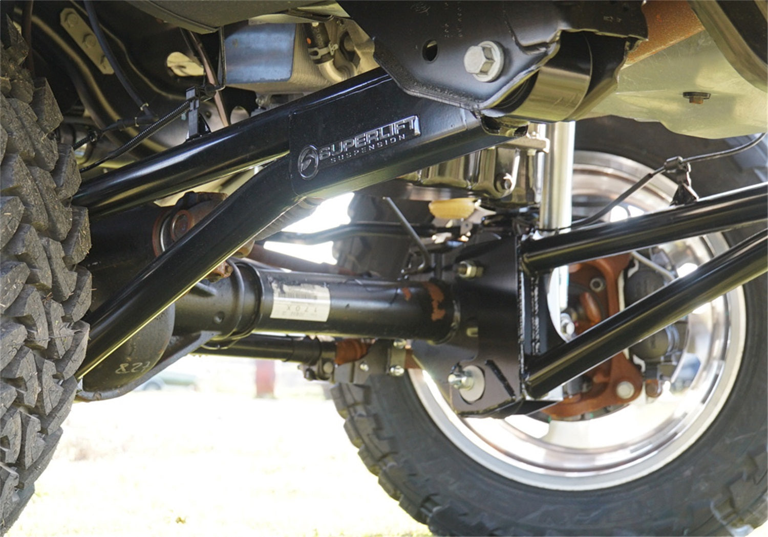 Superlift 9500 Radius Arms Fits 05-22 F-250 Super Duty F-350 Super Duty