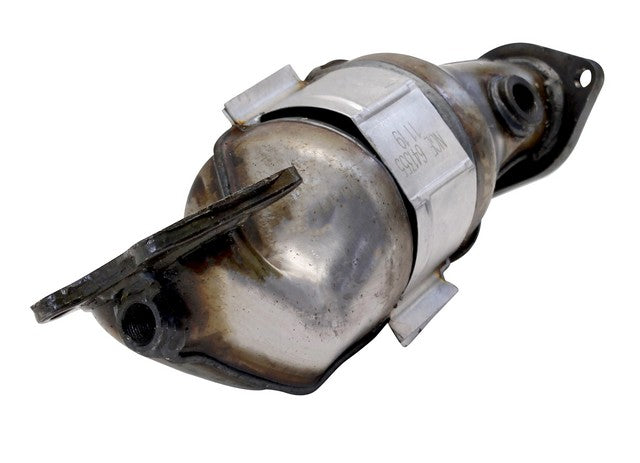Eastern Catalytic Exhaust Manifold with Integrated Catalytic Converter  40656