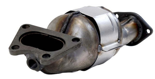 Eastern Catalytic Exhaust Manifold with Integrated Catalytic Converter  40657