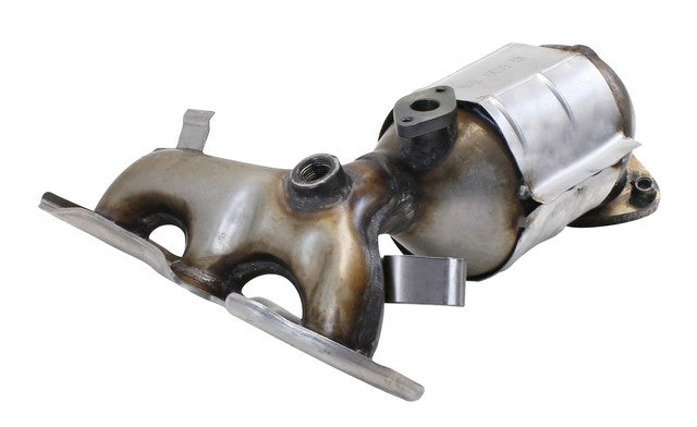 Eastern Catalytic Exhaust Manifold with Integrated Catalytic Converter  40721