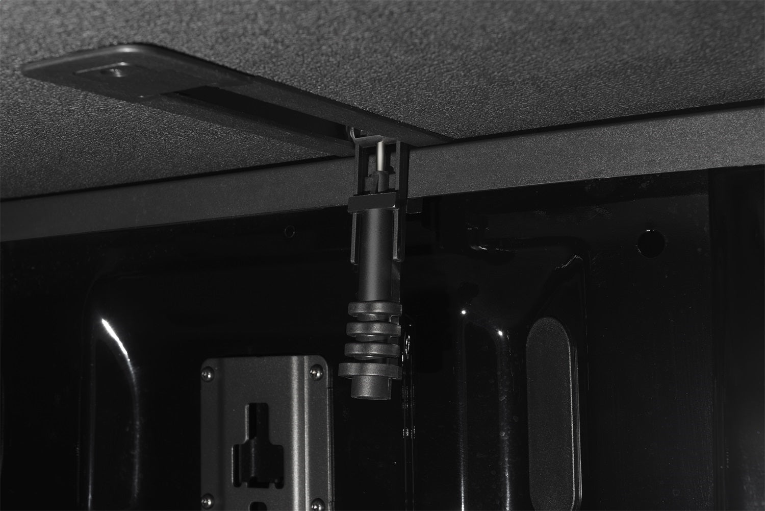 Extang 84725 Solid Fold 2.0 Tool Box Tonneau Cover