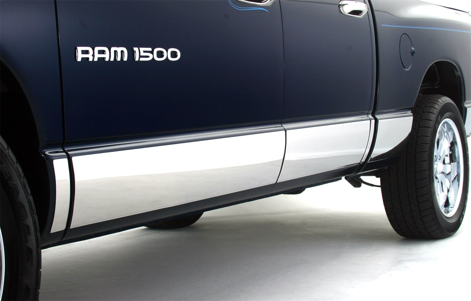 ICI (Innovative Creations) T0113-304M Rocker Panel Molding