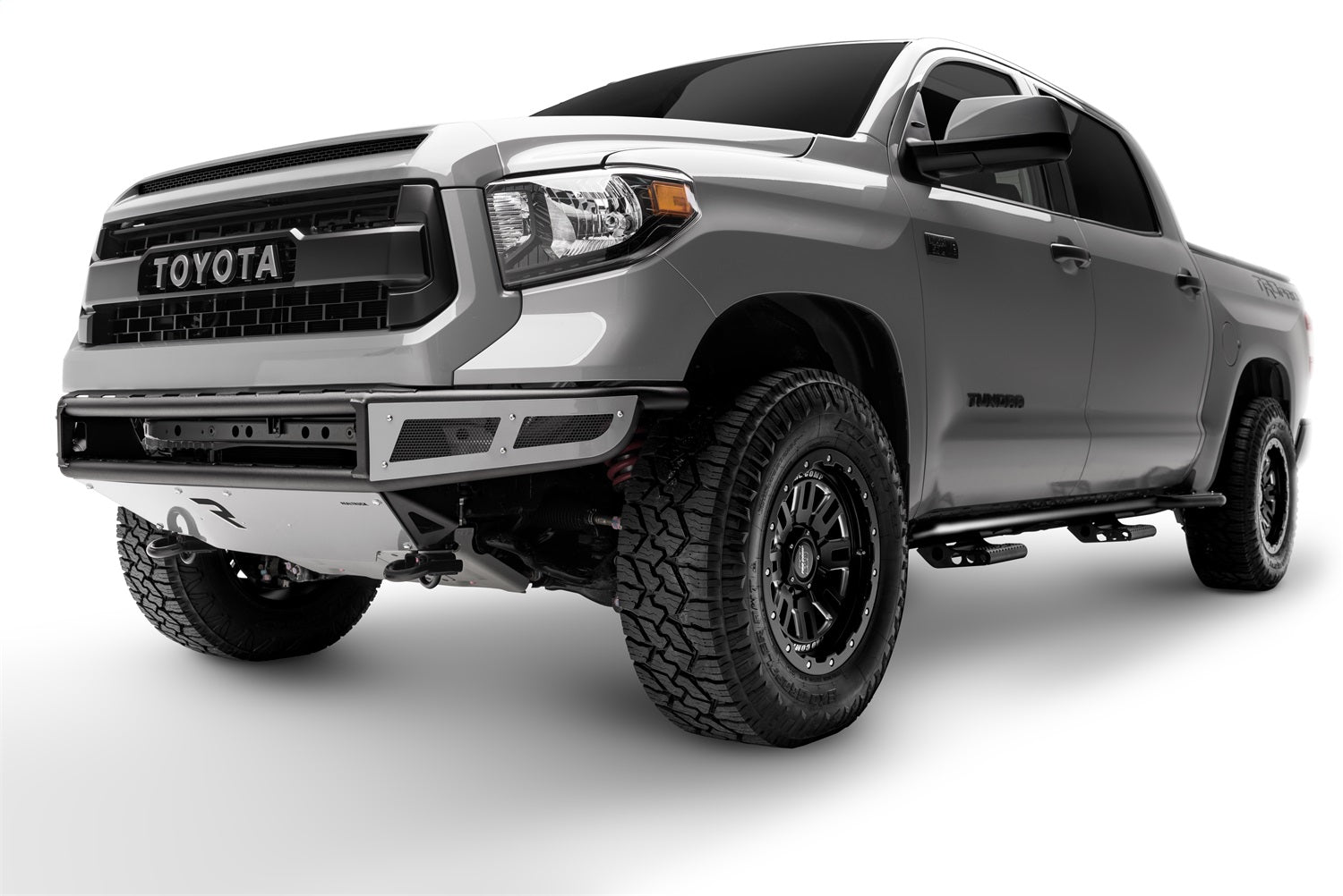 https://www.catalograck.com/ImgVDHR/NFA/NFBn-fab-m-rds-front-bumper-2017-toyota-tundra-gray-studio-04.jpg
