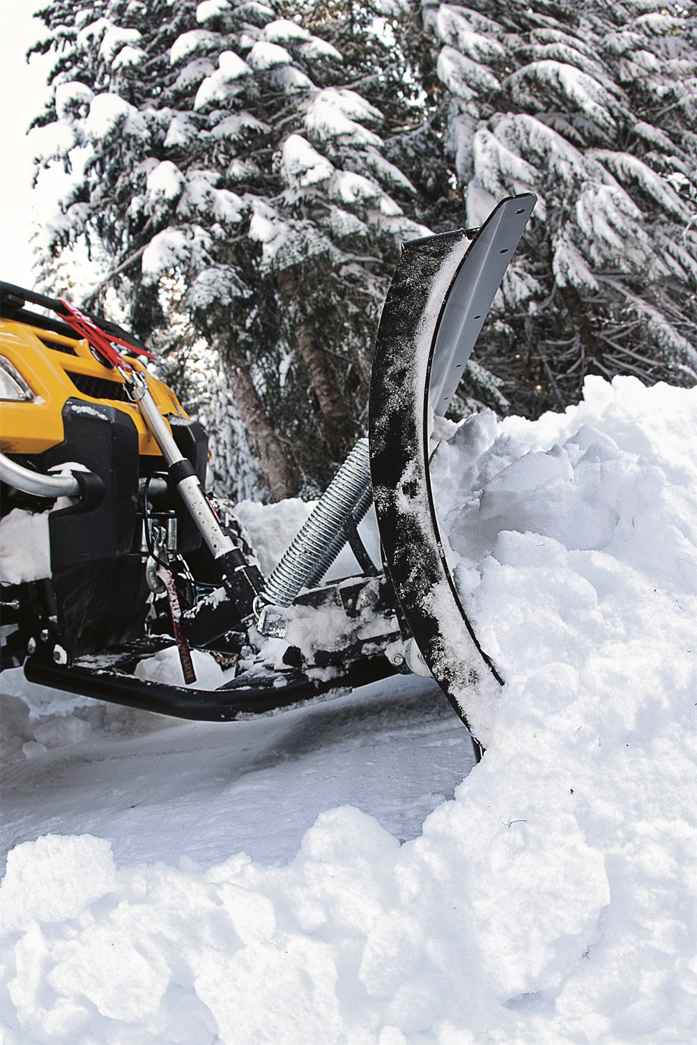 https://www.catalograck.com/ImgVDHR/WAR/Polaris_Plow_Action.jpg