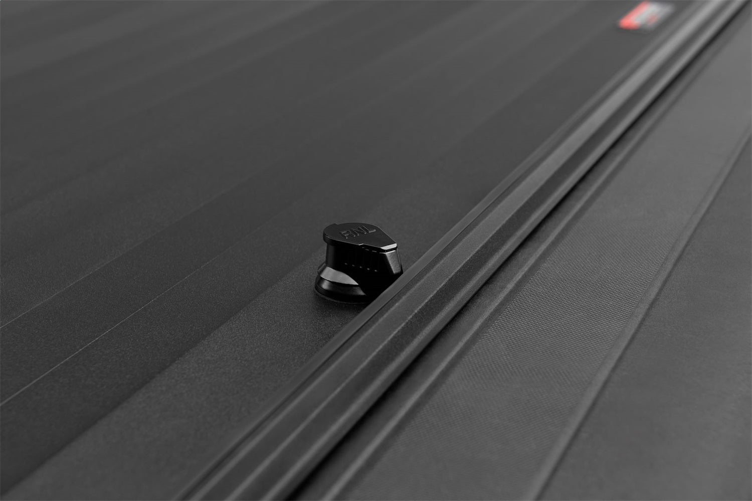 https://www.catalograck.com/ImgVDHR/RNL/RNL_A-Series_Details_03Lock.jpg