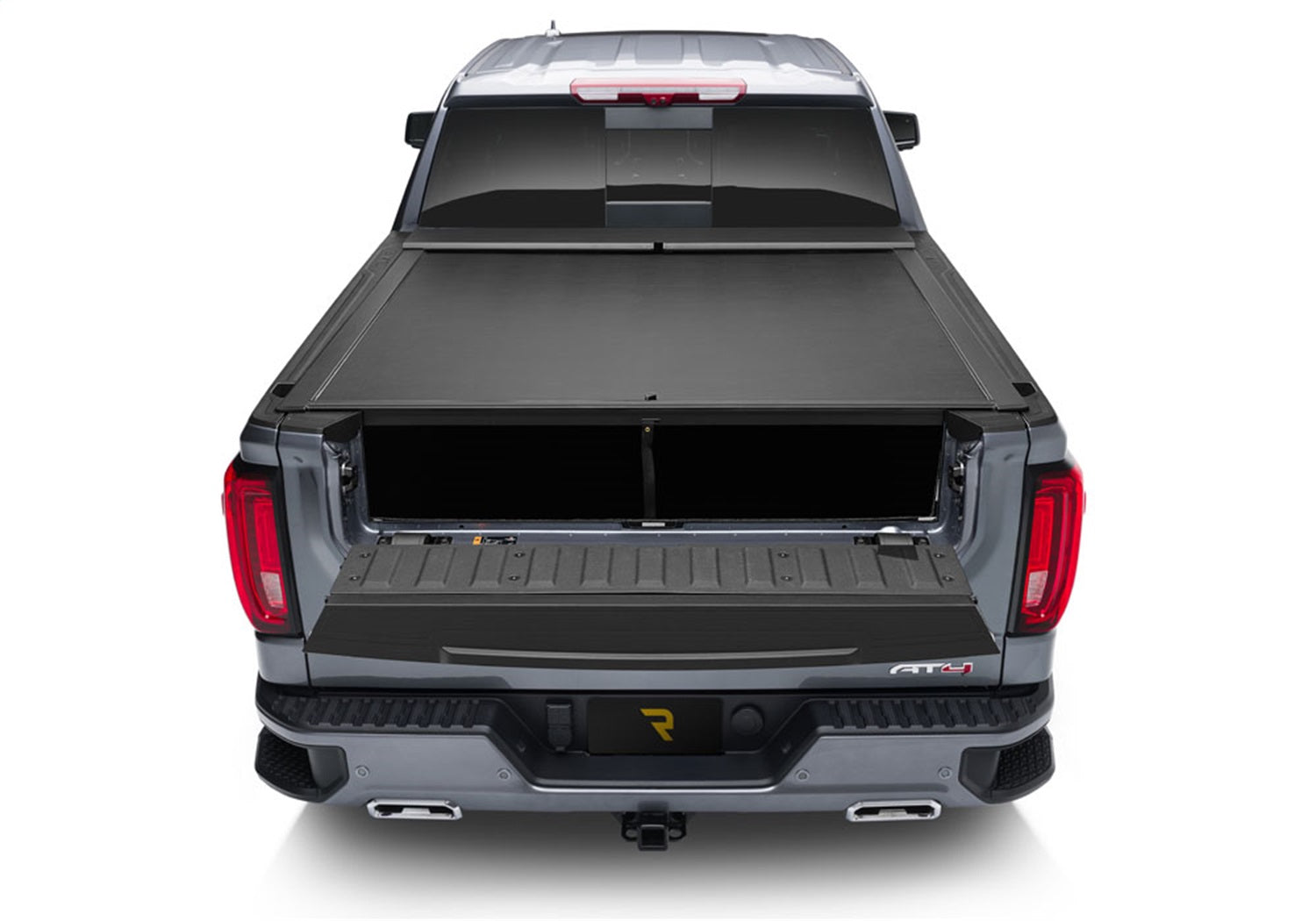 https://www.catalograck.com/ImgVDHR/RNL/RNLroll-n-lock-m-series-2020-gmc-sierra-gray-studio-03.jpg