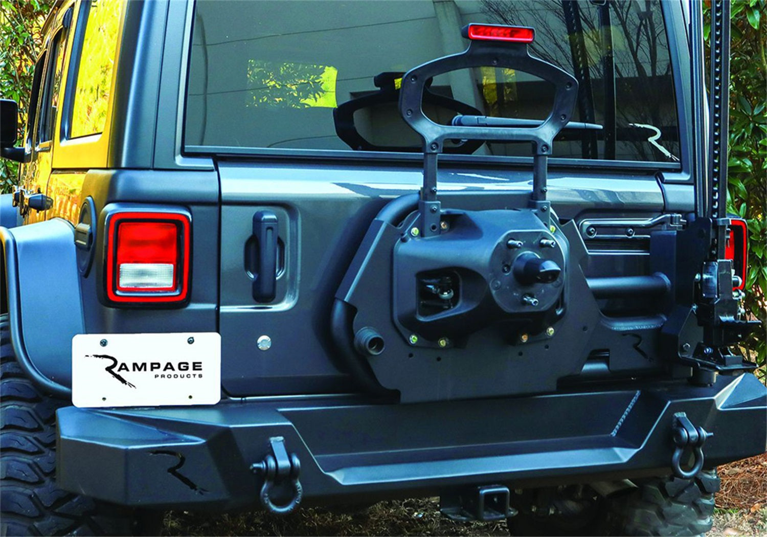 https://www.catalograck.com/ImgVDHR/RMP/Rampage_TrailGuardTireCarrier_JeepJL_9950917.jpg