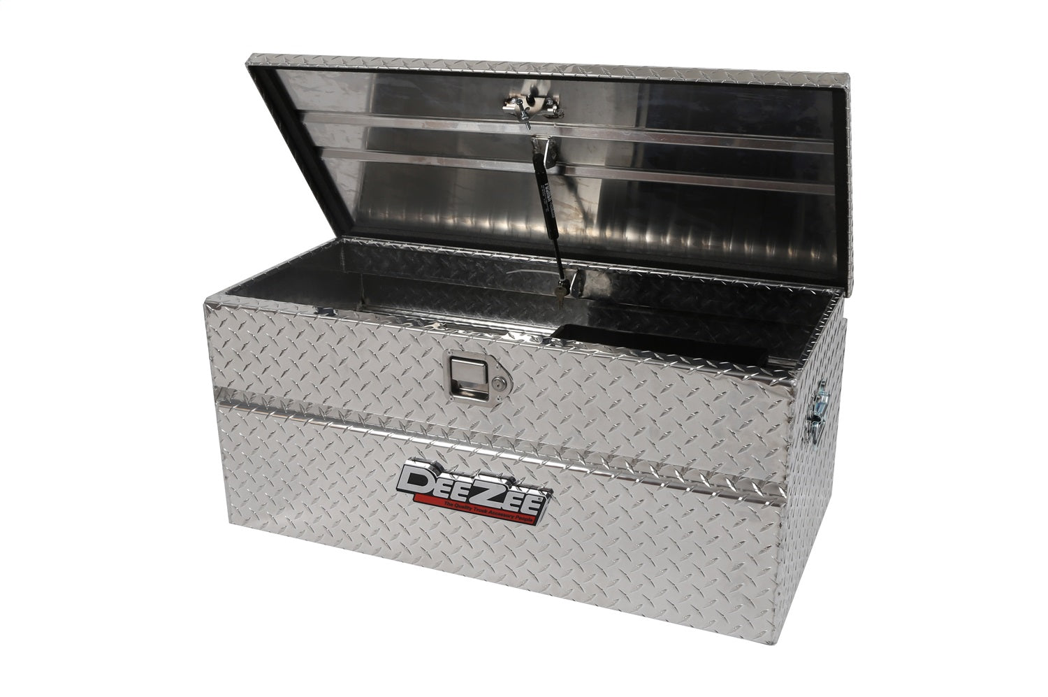 https://www.catalograck.com/ImgVDHR/DEE/TB-Red-Chest-DZ8537-03.jpg