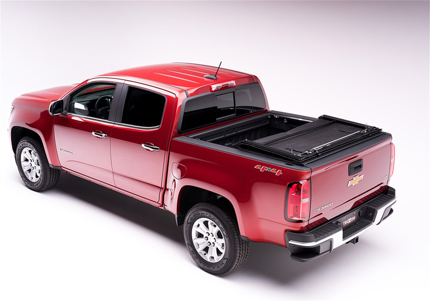 Truxedo 749801 TruXedo Deuce Tonneau Cover Fits 15-22 Canyon Colorado