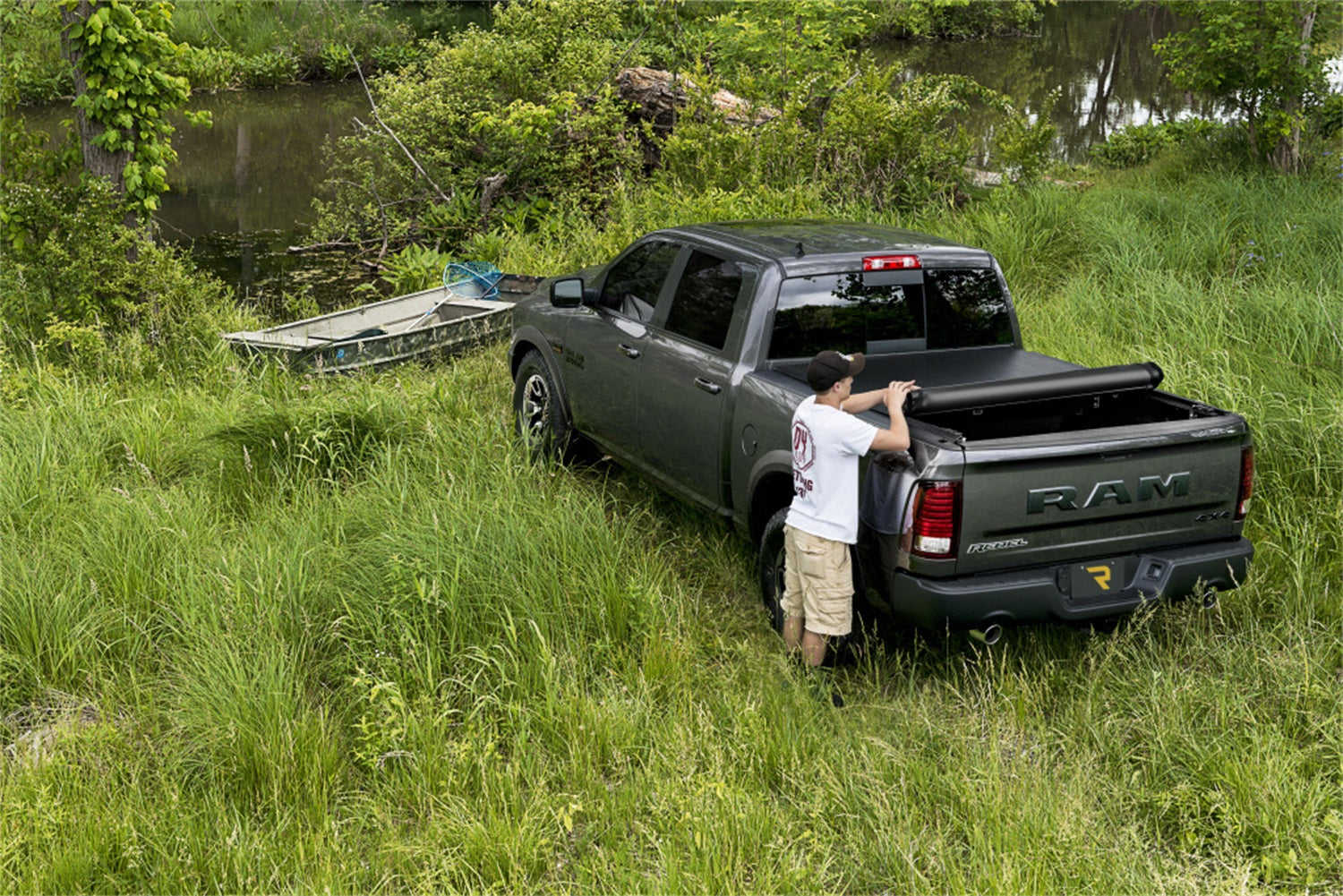 https://www.catalograck.com/ImgVDHR/TRX/TX_Deuce_RAM_ModelRoll1_H_RT.jpg