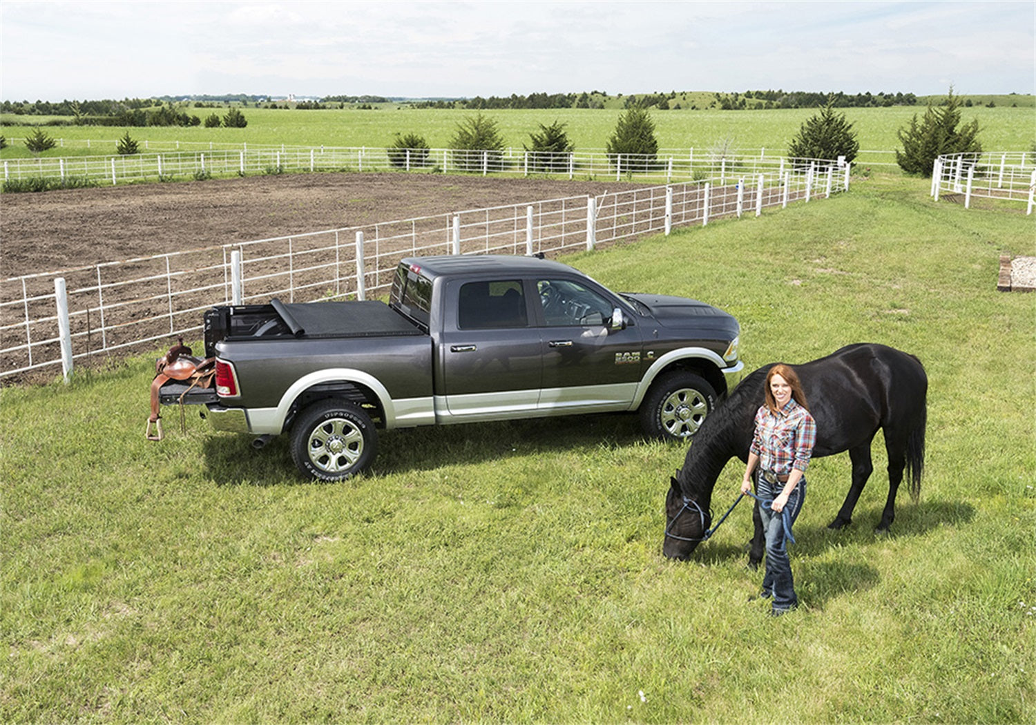 Truxedo 292501 TruXport Tonneau Cover Fits 22-27 Frontier TITAN