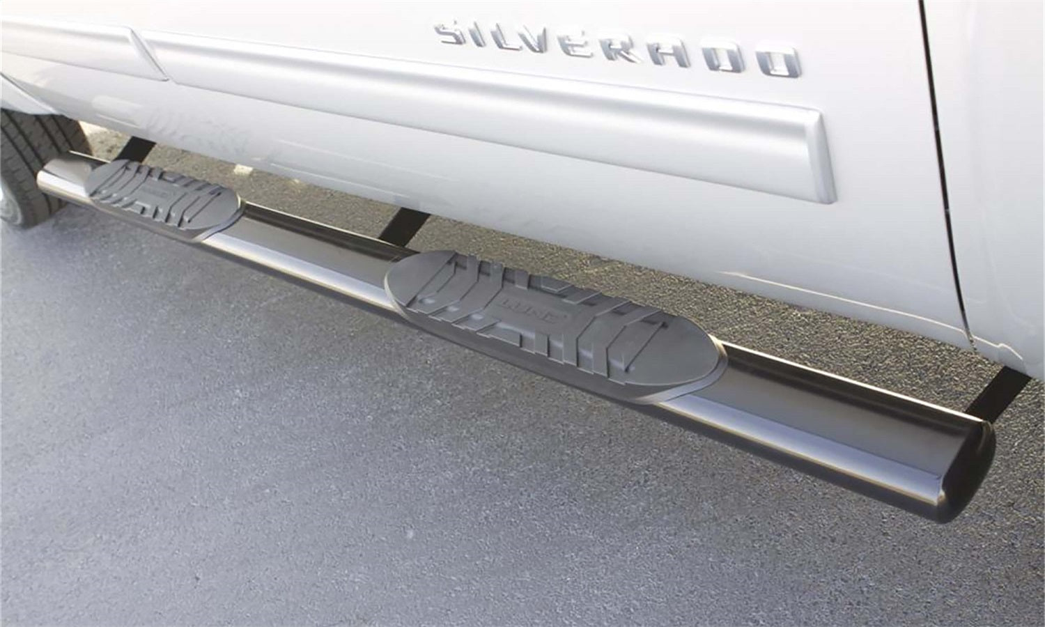 Lund 23910562 5 Inch Oval Straight Nerf Bar
