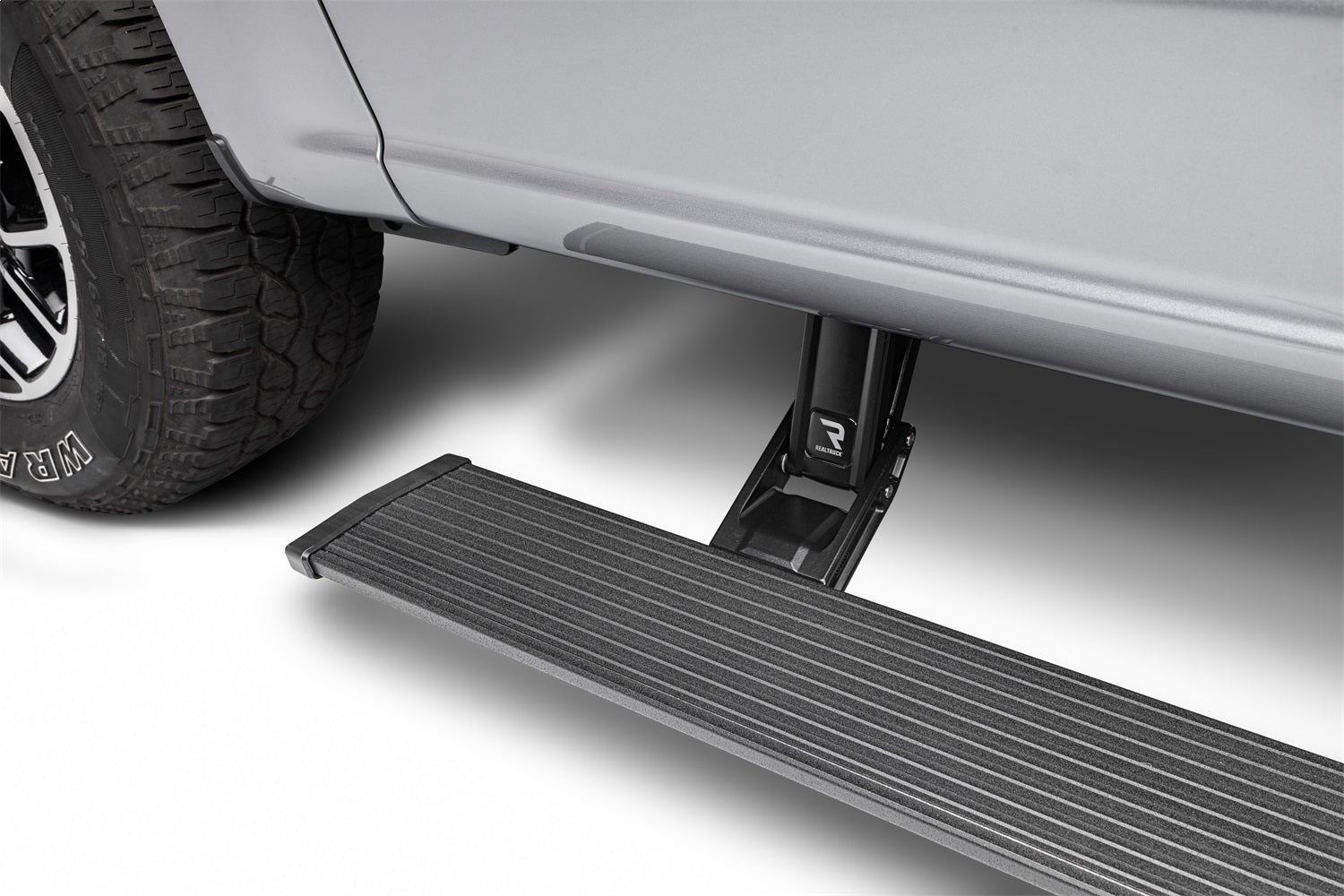AMP Research 76243-01A PowerStep Plug-N-Play System Fits 19-24 2500 3500