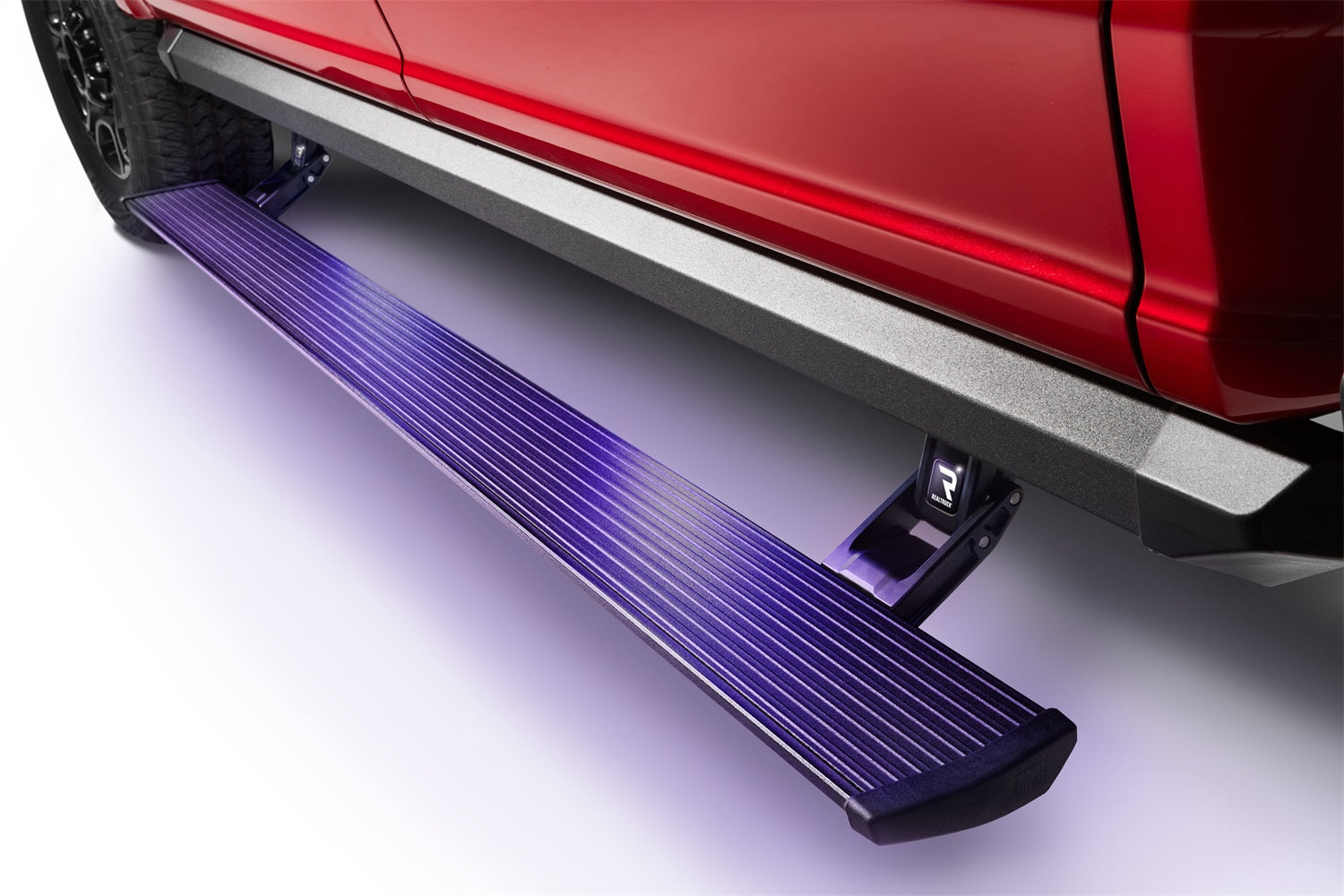 https://www.catalograck.com/ImgVDHR/AMP/amp-powerstep-xl-2023-ford-f250-77242-01A-OW-061-2.jpg