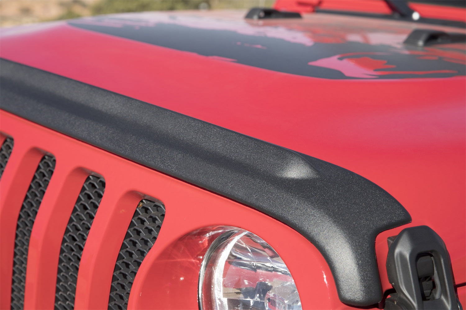 https://www.catalograck.com/ImgVDHR/BUS/bushwacker-jl-trail-armor_14093_closeup.jpg