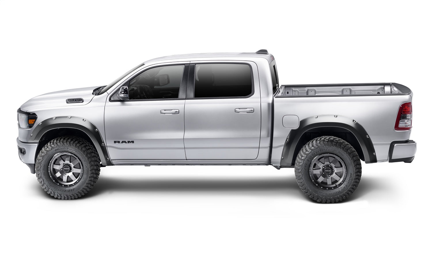 Bushwacker 50054-02 Pocket Style Fender Flares Fits 19-26 1500 2500 3500