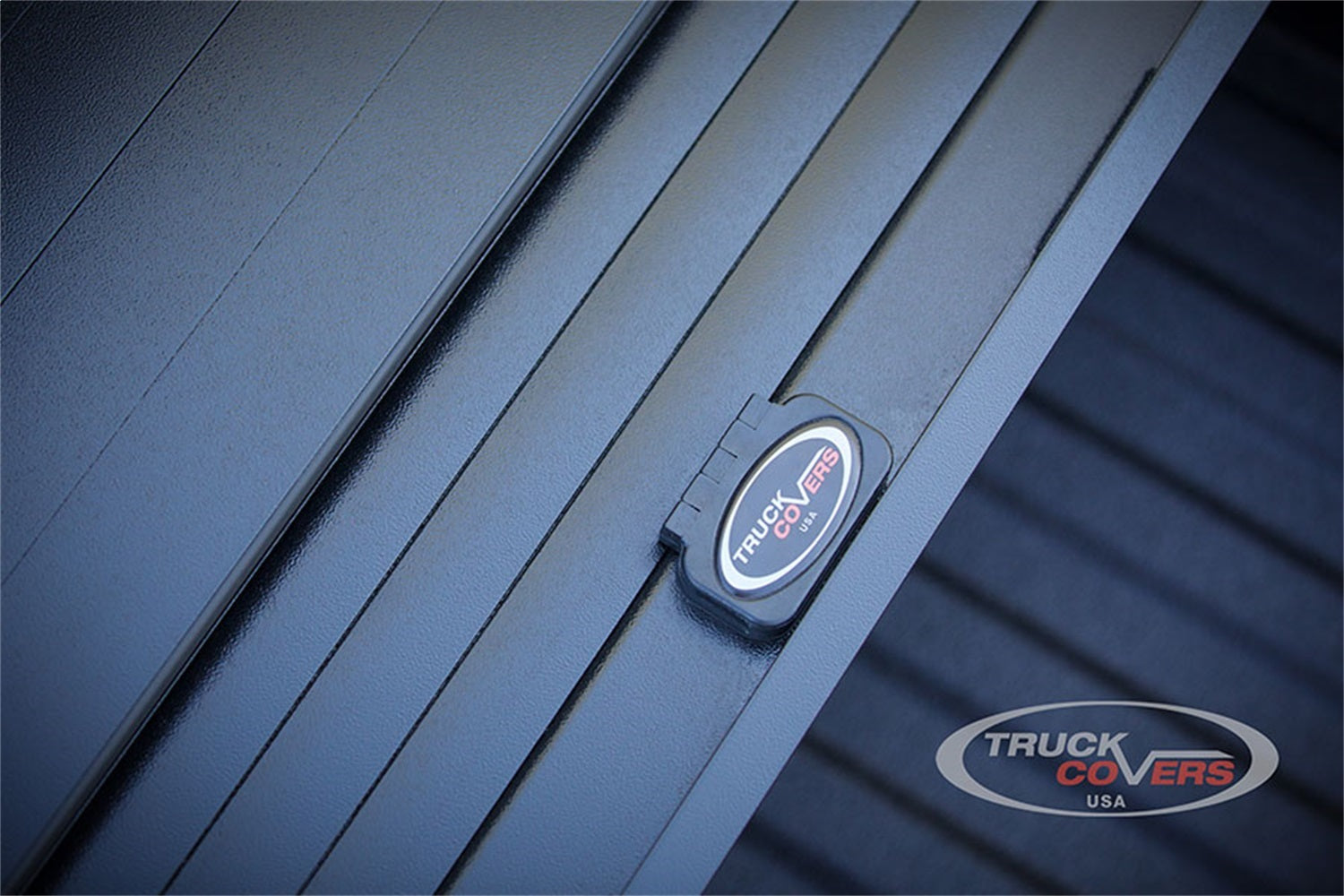 Truck Covers USA CR350MT American Roll Cover Fits Gladiator Pickup Gladiator