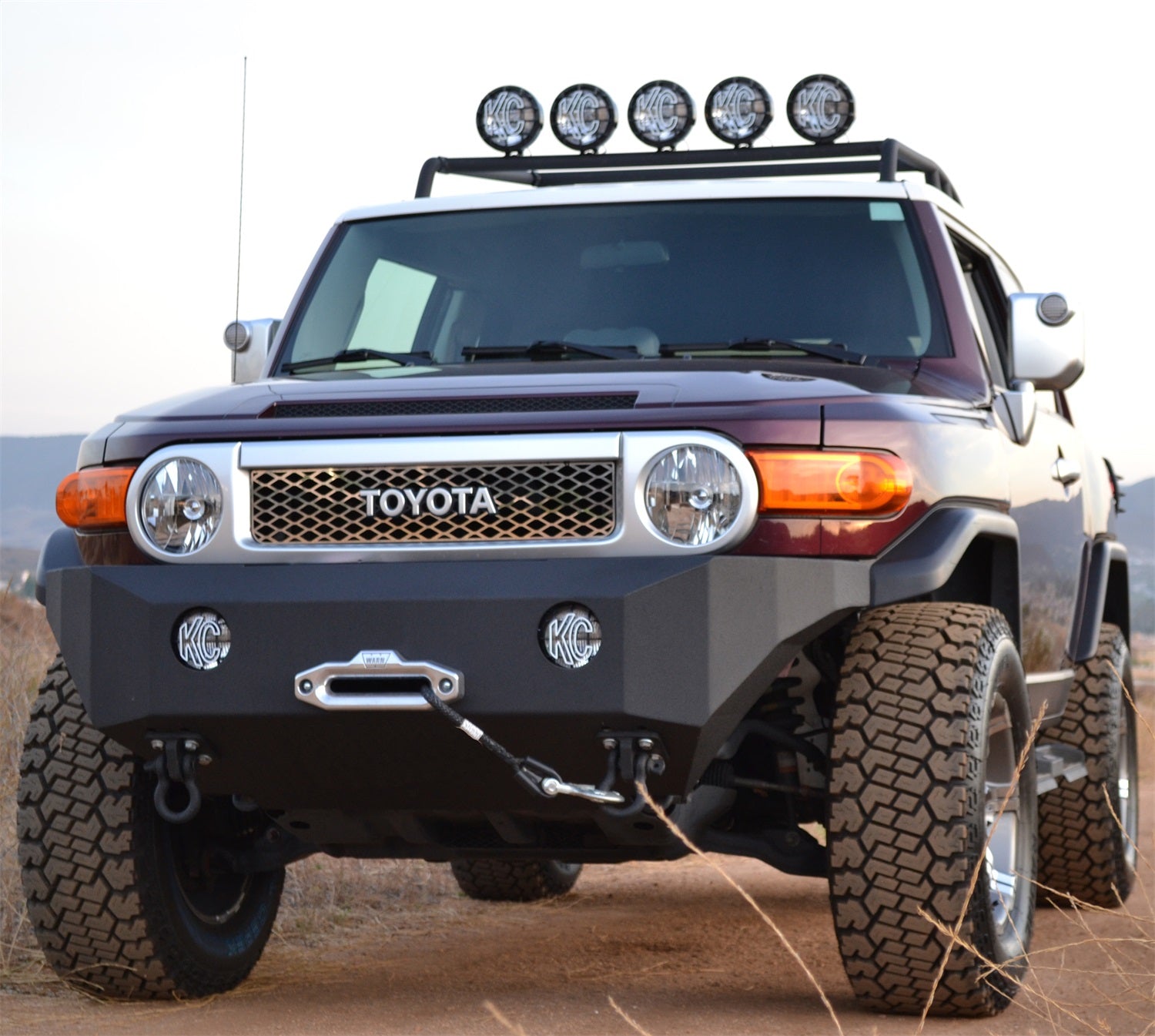 Body Armor FJ-19336 HiLine Front Winch Bumper Fits 07-14 FJ Cruiser
