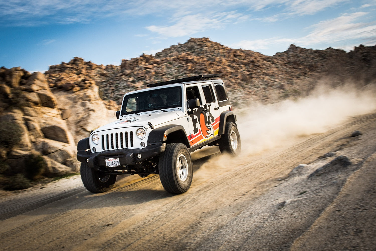 https://www.catalograck.com/ImgVDHR/FSX/fox-stock-photo-jeepwrangler-ls-c.jpg