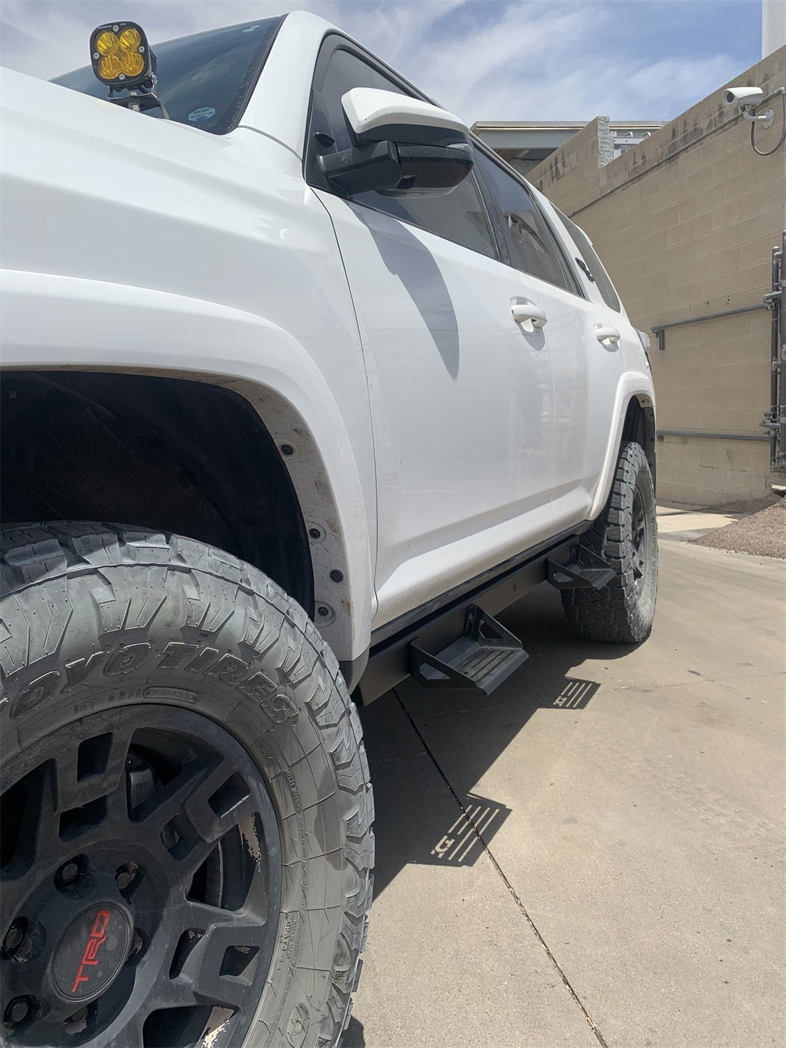 https://www.catalograck.com/ImgVDHR/ICI/ici-alumilite-steps-2876-4runner.jpg