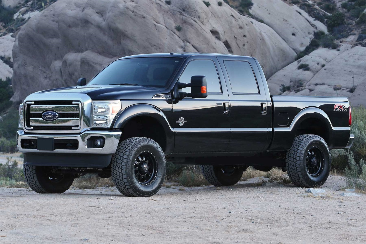 Fabtech K2210 Basic Lift System w/Shocks Fits F-250 Super Duty F-350 Super Duty