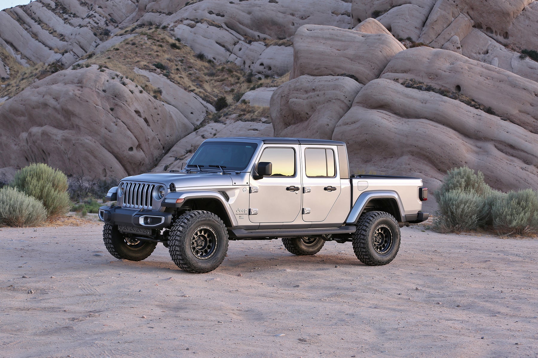 https://sdda.semadata.org/Standard/Warn Industries/k4160m-beauty.jpg